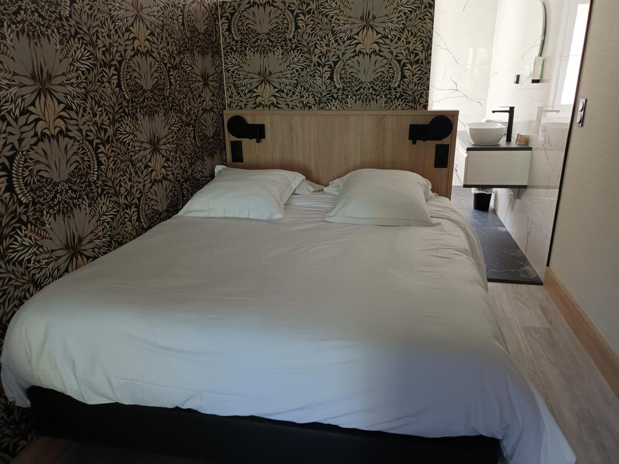 Hotel-Restaurant Logis L'Aubrac Laguiole Eksteriør bilde